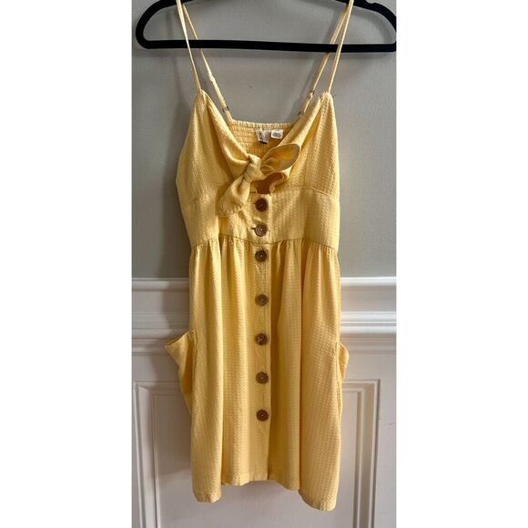 Woman’s Roxy Butter Yellow Sundress in XS - Picture 3 of 8
